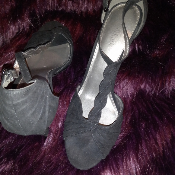 Suede Heels - Picture 2 of 5